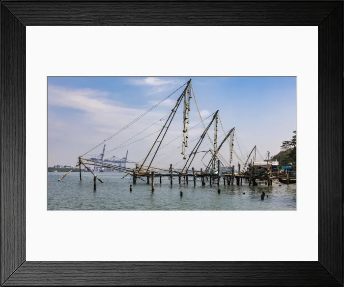 Framed Print : The Chinese fishing nets at Fort Kochi in Kerala, India