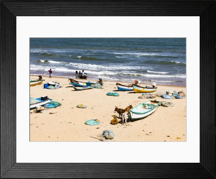 Framed Print : Fishing boats on the beach at Mamallapuram in Tamil Nadu, India