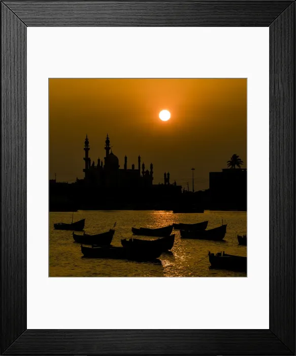 Framed Print : Late-afternoon sun at Vizhinjam near the resort of Kovalam in Kerala, India
