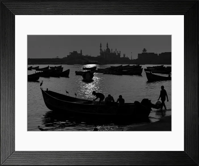 Framed Print : Late-afternoon sun at Vizhinjam near the resort of Kovalam in Kerala, India