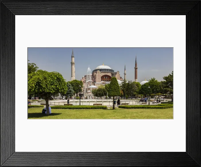 Framed Print : The Blue Mosque in Istanbul, Turkey Framed Print : The Blue Mosque in Istanbul, Turkey