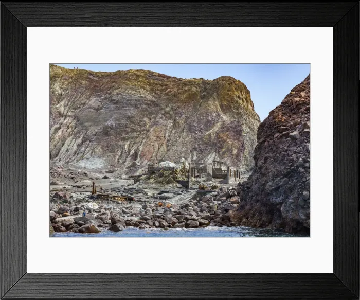 Framed Print : The volcanic White Island in Bay of Plenty, New Zealand