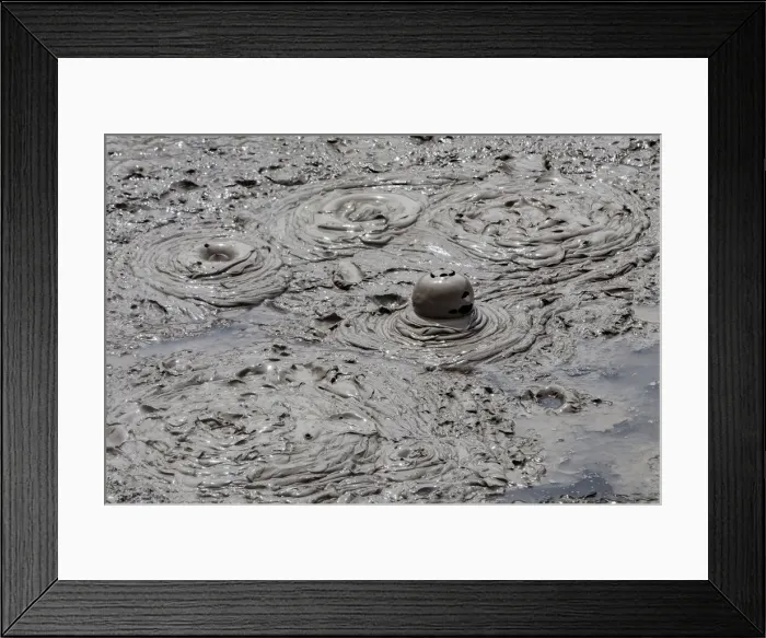 Framed Print : A mud pool in an active volcanic area at Te Puia in Roturua, Bay of Plenty, in New Zealand