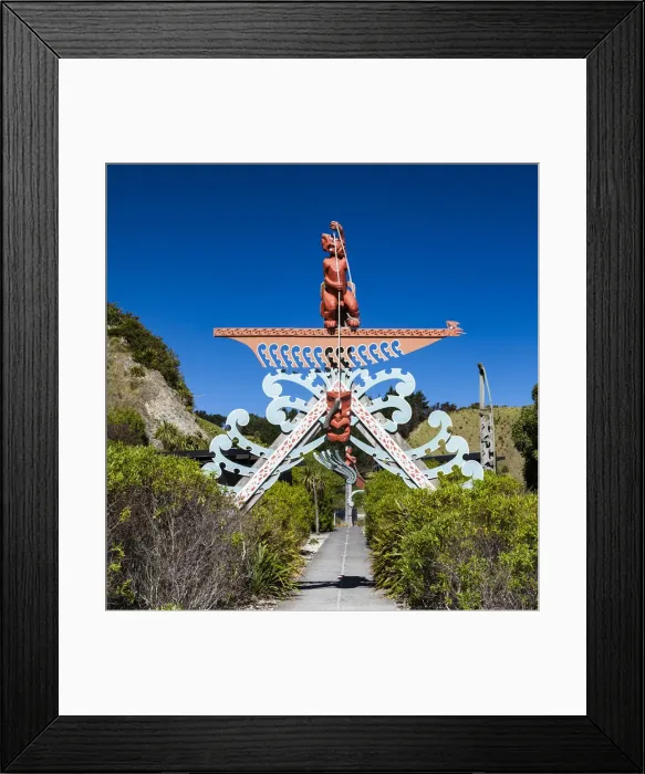Framed Print : A Maori wooden carving at Kaikoura in Canterbury, New Zealand