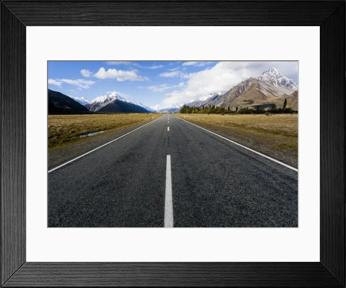 Framed Print : Mountain scenery near Lake Pukaki in Canterbury, New Zealand
