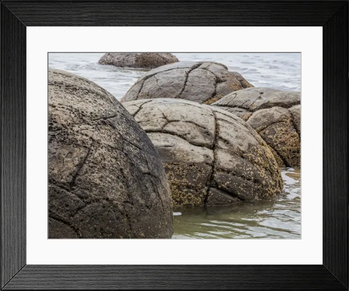 Framed Print : The Moeriki Boulders at Moeriki in Otago, New Zealand