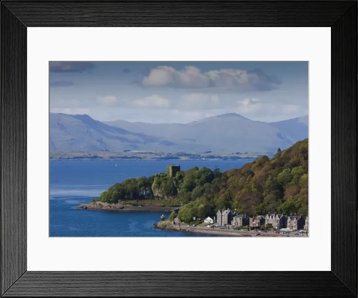 Framed Print : Dunollie Castle at Oban in Argyll and Bute, Scotland