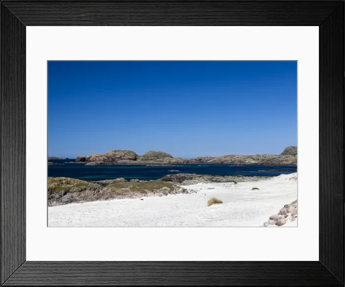 Framed Print : Bay at the back of the Ocean on Iona, Scotland