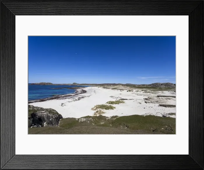Framed Print : Bay at the back of the Ocean on Iona, Scotland