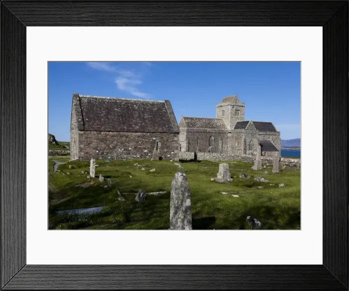Framed Print : St Oran`s Chapel and Iona Abbey, Scotland