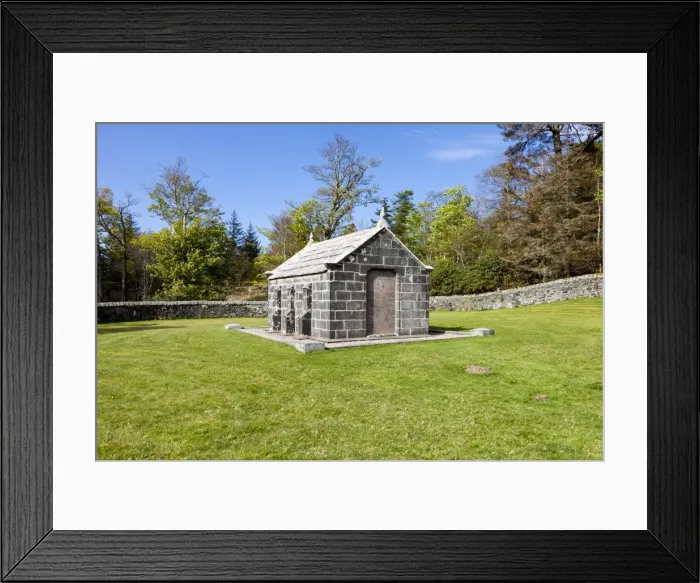 Framed Print : Macquarrie Mausoleum, Mull, Scotland