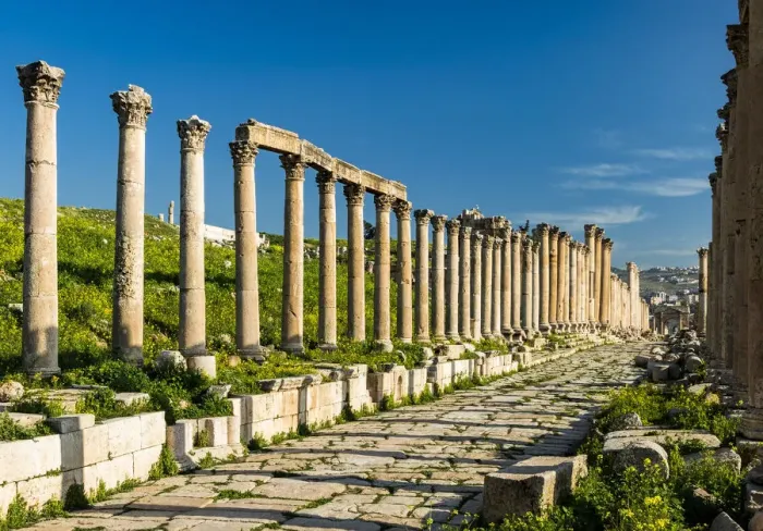 Framed Print : A street in the Roman city in Jerash, Jordan Framed Print : A street in the Roman city in Jerash, Jordan