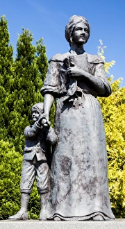 Images Dated 2013: The Jean Armour Statue, Dumfries, Scotland