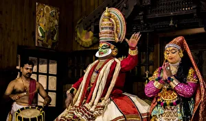 India Prints: A Kathakali performance at Fort Kochi in Kerala, India