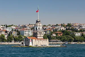 Turkey Prints: Leander`s Tower in the Bosporus in Istanbul, Turkey