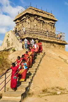 India Prints: Pilgrims at a temple at Mamallapuram in Tamil Nadu, India