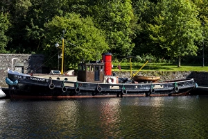 Images Dated 2010: A ship in the Crinan Canal, Scotland