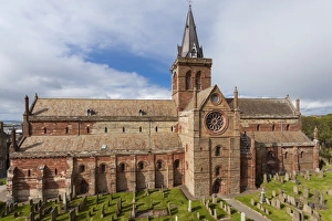Images Dated 2010: St Magnus Cathedral, Kirkwall, Orkney, Scotland
