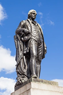 Images Dated 2010: Statue of Robert Burns, Glasgow, Scotland