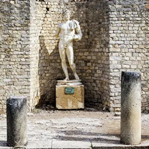 Trending: A statue of the Roman emperor Hadrian at Vaison la Romain in France
