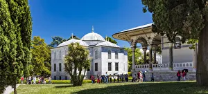 Turkey Prints: The Throne Room in the Topkapi Palace in Istanbul, Turkey