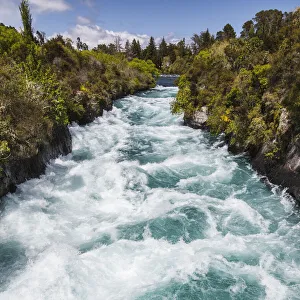 : The Waikato River which flows from Lake Taupo in Waikato, New Zealand