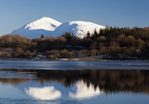 Images Dated 2012 December: A winter scene at Loch Awe, Argyll & Bute, Scotland